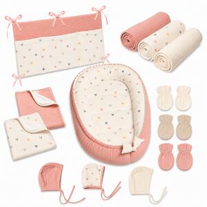 Set bebe nou-nascut 6 piese cu Baby Nest din muselina 90x50 cm, 3 paturici din muselina, 2 aleze reutilizabile impermeabile, organizator patut, 3 caciulite si 3 perechi manusi anti-zgarieturi Kidizi - Color Hearts