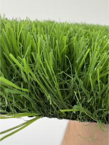 Gazon Artificial Premium, Lungime Fir 40 mm, Latime 1m, Marime 100 x 200 cm, 3 Nuante de Verde, Fire Drepte si Carliontate, Imitatie Perfecta Gazon