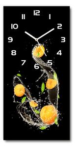 Ceas de sticlă pe perete vertical portocale