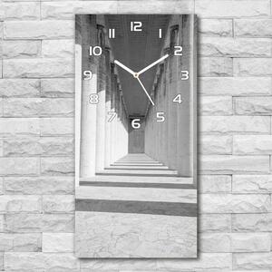 Ceas de sticlă pe perete vertical Coridor