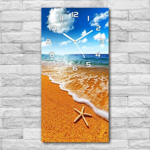Ceas vertical de perete din sticlă Starfish pe plajă