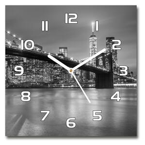 Ceas din sticlă pătrat New York, pe timp de noapte