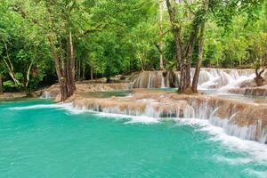 Fototapetă vlies cascada în cascadă 375 x 250 cm