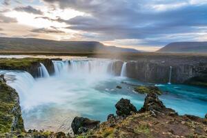 Fototapetă vlies cascada godafoss 375 x 250 cm