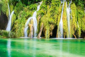 Fototapetă vlies cascada plitvice 375 x 250 cm