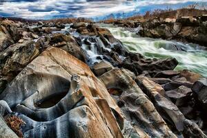 Fototapetă vlies parcul great falls 375 x 250 cm
