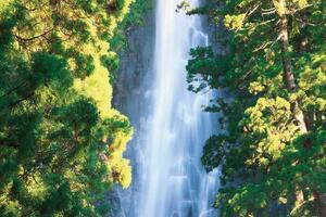 Fototapetă vlies cascada nachi 375 x 250 cm