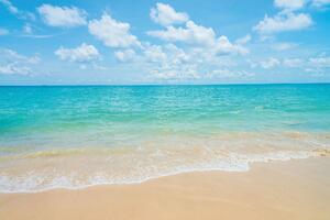 Fototapetă vlies plajă tropicală și mare 375 x 250 cm