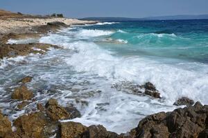 Fototapetă vlies coasta stâncoasă 375 x 250 cm