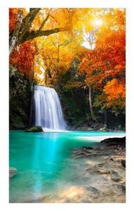 Fototapetă vlies cascada în mijlocul pădure 150 x 250 cm