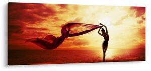 Tablou - Silueta femeii la apus de soare (120x50 cm)