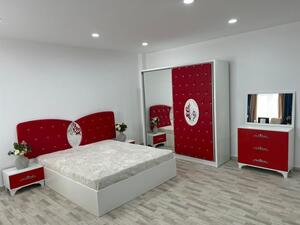 Set Dormitor Selena Alb Rosu cu Pat Matrimonial 160 cm x 200 cm, Dulap usi Glisante , Noptiere si Comoda Tv