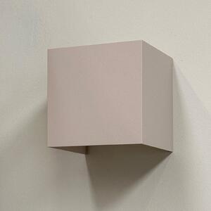 Dyberg Larsen Aplică de perete cu LED Venus, bej, lățime 10 cm, Bej, Camera de zi / sufragerie, Aluminiu, Design, Priză de perete sus / jos
