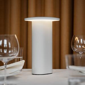 FRITZ HANSEN Lampa de masă cu baterie LED Fritz Hansen Solae, albă, aluminiu, IP44, reglabil, Alb, Camera de zi / sufragerie, Aluminiu, Modern