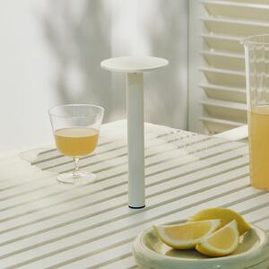 HAY Lampa de masă cu baterie LED HOST PORTABLE, alb crem, 22 cm IP44, reglabil, Bej, Camera de zi / sufragerie, Aluminiu, Modern