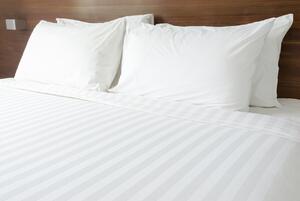 Lenjerie de pat pentru doua persoane, Boutique Damasc, Premium, 4 piese, amestec bumbac, TC 250, 150 gr/mp, alb