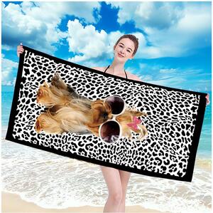 Prosop de plajă cu model câine cu ochelari, 100 x 180 cm
