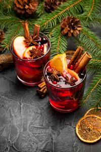 Fotografie Two Glasses of Christmas Mulled Red, bergserg