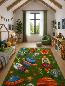 Covor Camera Copii Cosmos 11200-130, Marime 80 x 150 cm, Verde, Inaltime Fir 9 mm, Antialergic, Polipropilena, Gradinita, Cresa, Loc de Joaca 80 x 150