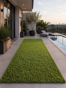 Gazon Artificial Jakarta, Inaltime Fir 20 mm, Latime 1m, Marime 100 x 100 cm, Verde cu Insertii Fire Iarba Uscata, Polipropilena, Antialergic, Curte