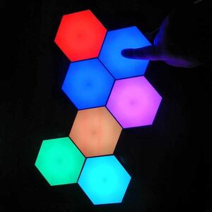 Set 3 Lampi modulare Hexagon 15 culori RGB, telecomanda, senzor tactil