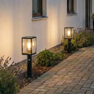 Lindby Relto, bornă luminoasă LED solară pentru alei, senzor, țăruș, 50 cm, Negru, Sticlă, Modern, Lumini solare