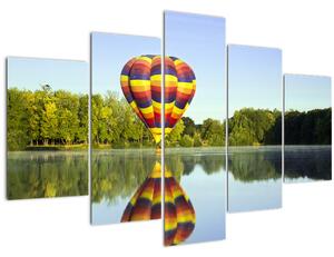 Tablou cu balon cu aer cald pe un lac (150x105 cm)