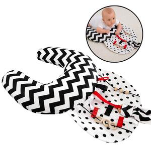 Perna Tummy Time senzoriala pentru bebelusi Kidizi, contrast alb-negru-rosu, dezvoltare motorie, stimulare vizuala si coordonare mana-ochi, 0+ luni