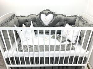Lenjerie pătuț bebeluși din Catifea Gri cu apărători matlasate și Inimioara Personalizata