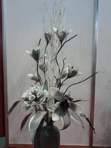 Floare decorativa ,creanga magnolie cu 5 flori alb-gri, L90cm