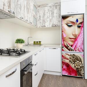 Foto Autocolant pentru piele al frigiderului femeie indiană