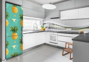 Autocolant pe frigider ananasul