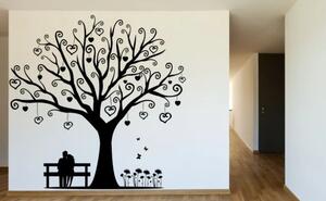Autocolant de perete pentru interior cu motivul unui cuplu îndrăgostit sub copacul iubirii 100 x 100 cm
