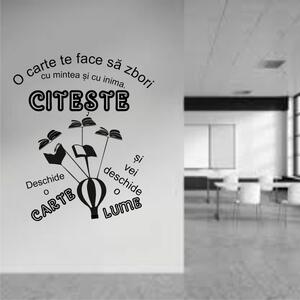 Sticker perete O carte, o lume