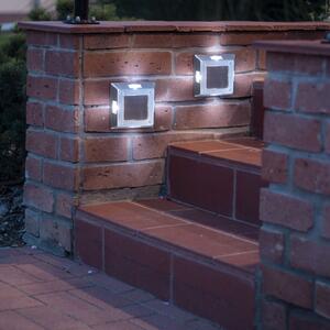 Lampa solara LED cu plug-in perete - patrata, metal - alb rece - 10 x 10 x 2,5 (+11) cm