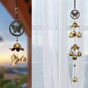 Clopotel de vant cu floare de campanula si 7 clopotei aurii pentru casa sau gradina, model cu fluture