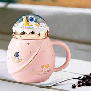 Cana cu capac tip ceainic din ceramica Pufo Travel the Space pentru cafea sau ceai, 500 ml, roz