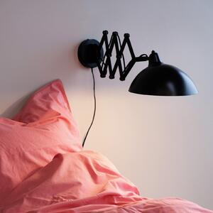Dyberg Larsen Futura aplică cu braț foarfecă, Negru, Camera de zi / sufragerie, Metal, Design