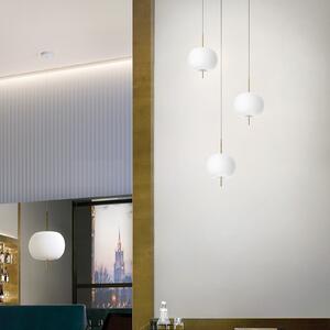 Kdln Lampă suspendată Kushi, alamă/alb, Ø 33 cm, reglabil, Alb, Camera de zi / sufragerie, Sticlă, Design, glob