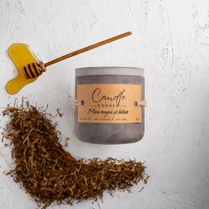 Lumanare parfumata handmade din ceara naturala de soia 100%, aroma de Miere neagra si tutun, Recipient ceramic, 150 g
