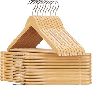Set umerase din lemn, 20 bucati, cu crestaturi pe umeri, bara antialunecare pentru pantaloni, carlig rotativ la 360 de grade, pentru costume, camasi, paltoane, culoare naturala si argintiu , 44.5 x 23 cm, SONGMICS