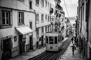 Fotografie Tram in Lisbon, Adolfo Urrutia
