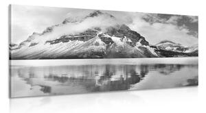 Tablou lac de munte în apropierea pădurii alb-negru