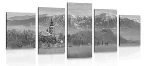 Tablou 5-piese biserica lângă lacul Bled din Slovenia în design alb-negru