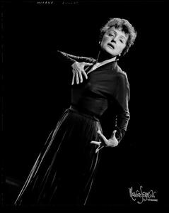 Fotografie Edith Piaf 1955 on American tour, Seymour, Maurice