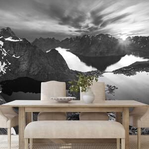 Fototapet panorama montană în design alb-negru