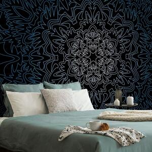 Tapet Mandala ornamentală pe fundal negru