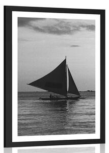 Poster cu passepartout apus de soare frumos la mare în design alb-negru