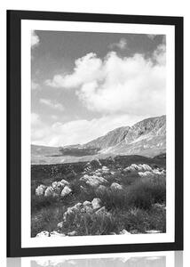 Poster cu passepartout vale în Muntenegru în design alb-negru