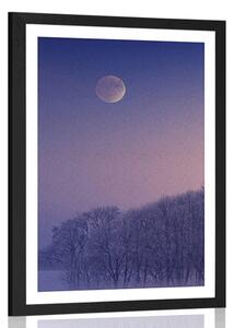 Poster cu passepartout lună plină deasupra satului